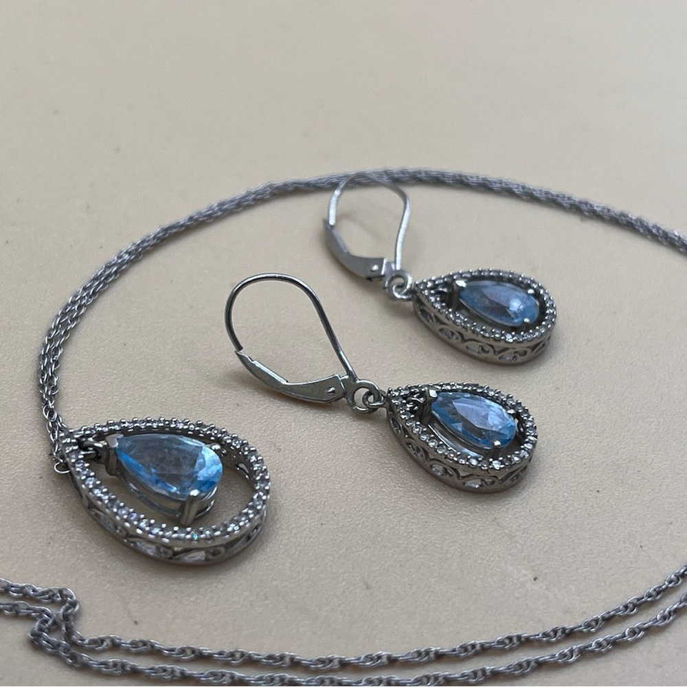 10K  Blue Topaz & Diamond Accent Necklace Earrings Set
